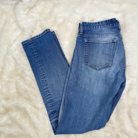 Gap 1969 Real Straight Distressed  Low Rise Medium Washed Jeans Size 27 - Picture 5 of 9